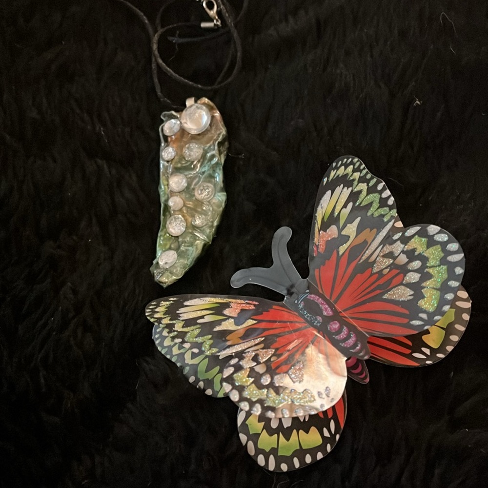 Handmade Reversible Necklace - Picture 3 of 16
